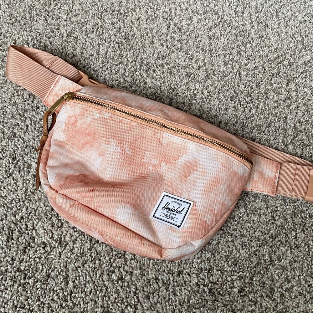 Herschel coral tie dye fourteen Fanny pack crossbody bag